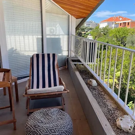Borci Apartman Zambratija